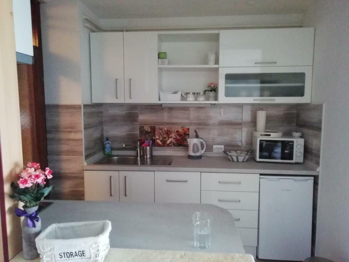 Apartman Stonewood West Zagreb Exterior foto